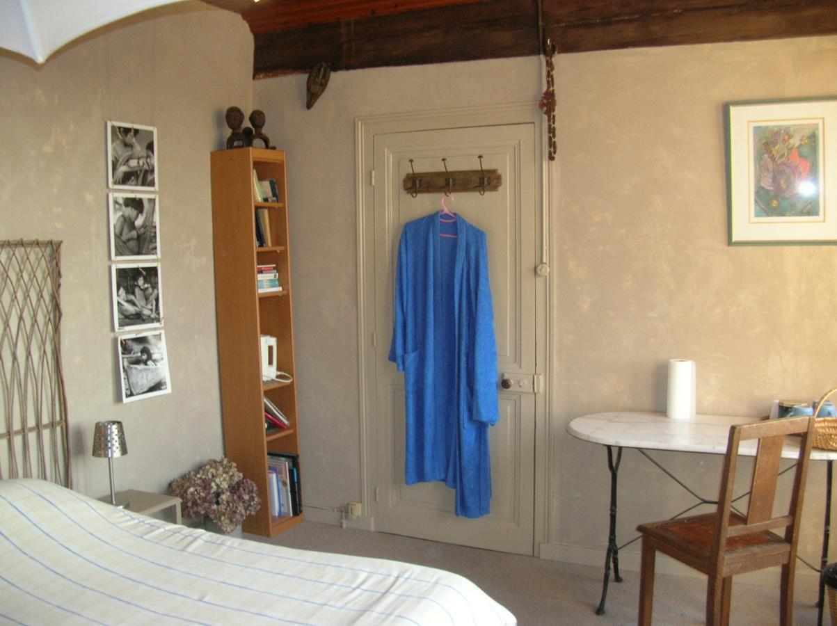 Vouvant B&B "Les Remparts" الغرفة الصورة